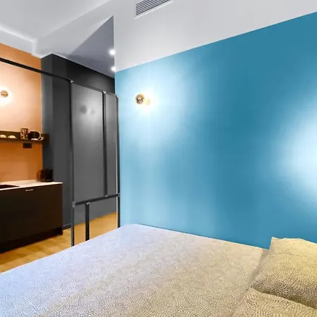 Cozy Blue - Station Mediolan